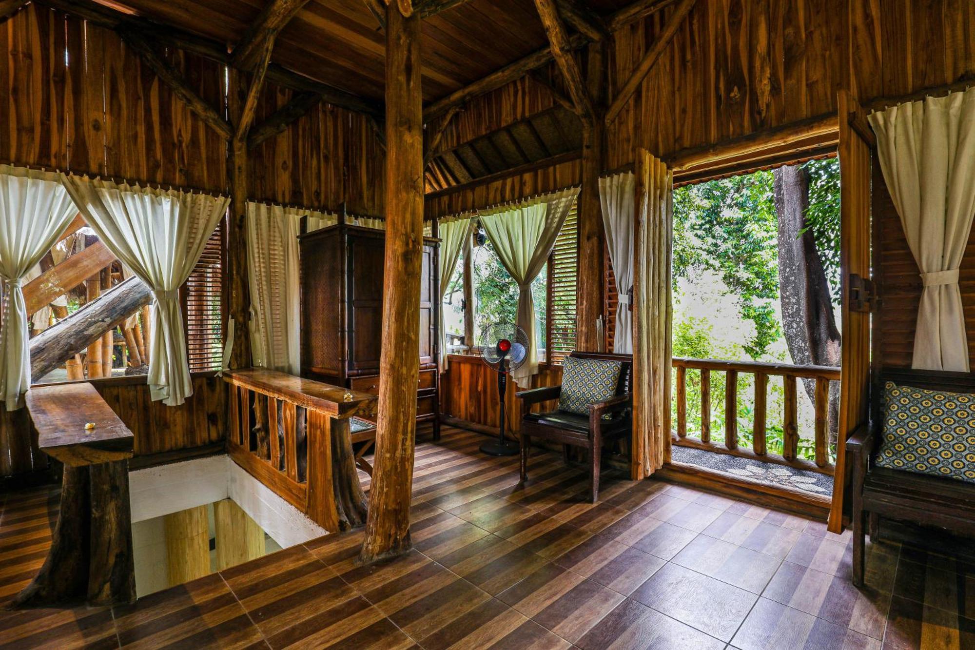 Omunity Bali Hotel Singaraja Kültér fotó