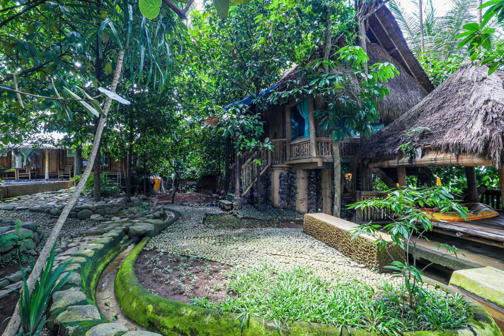 Omunity Bali Hotel Singaraja Kültér fotó
